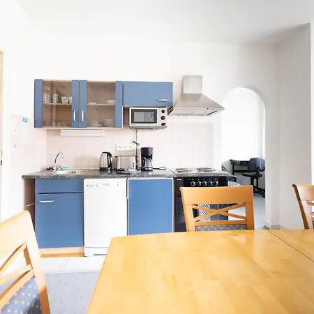 Apartmenthaus Am Waldrand- Kueche - Fruehstueck - Balkon فيلديمان