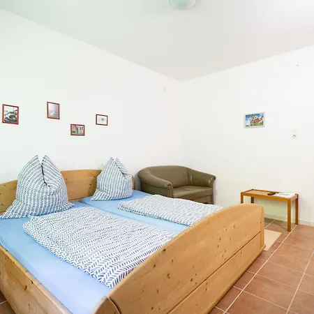 Lejlighed Apartmenthaus Am Waldrand- Kueche - Fruehstueck - Balkon