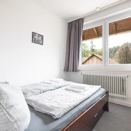 Apartmenthaus Am Waldrand- Kueche - Fruehstueck - Balkon شقة *