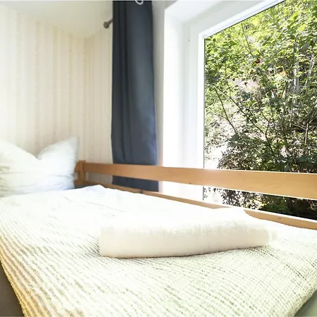 Apartmenthaus Am Waldrand- Kueche - Fruehstueck - Balkon Lejlighed